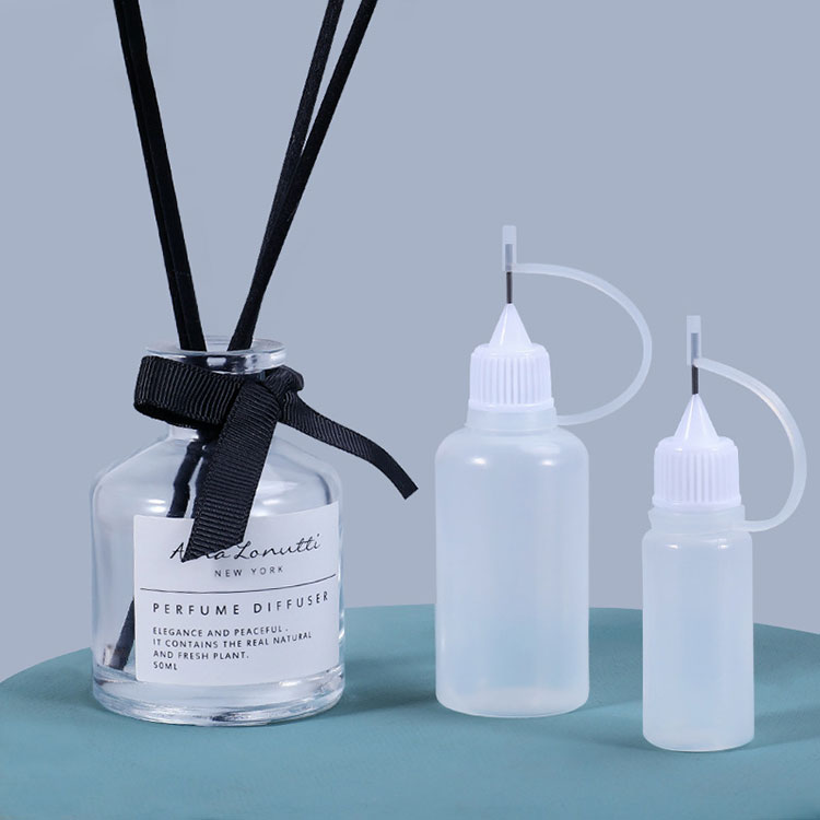 black-plastic-dropper-bottles