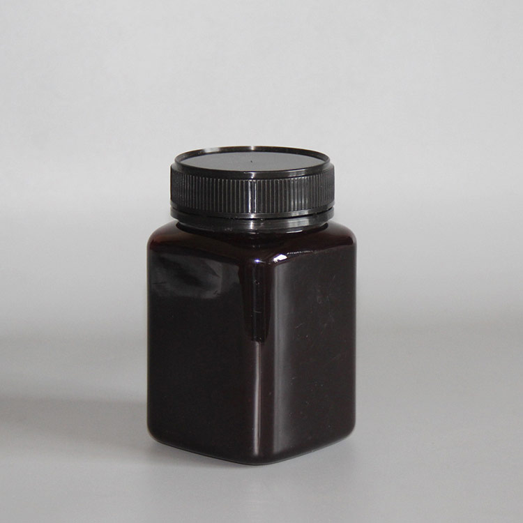 honey-bottles