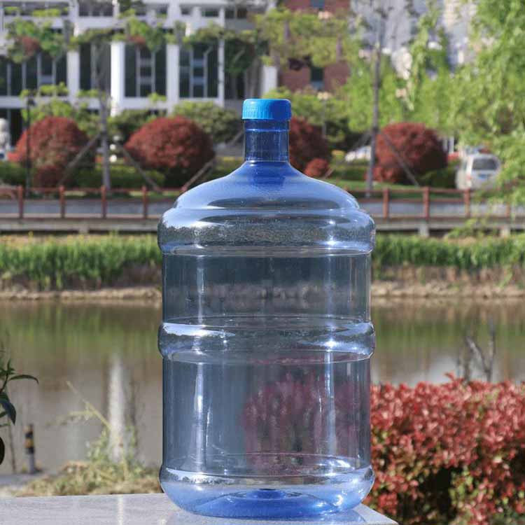 insulated-gallon-water-bottle