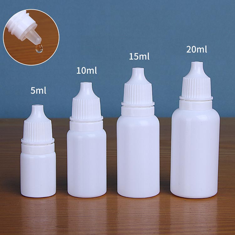 small-plastic-dropper