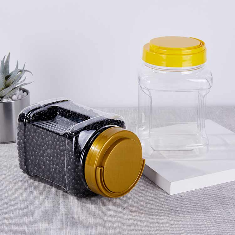 water-bottle-that-holds-snacks