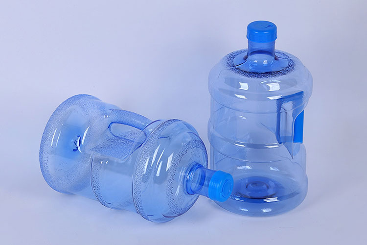 5-gallon-water-bottle-with-spout