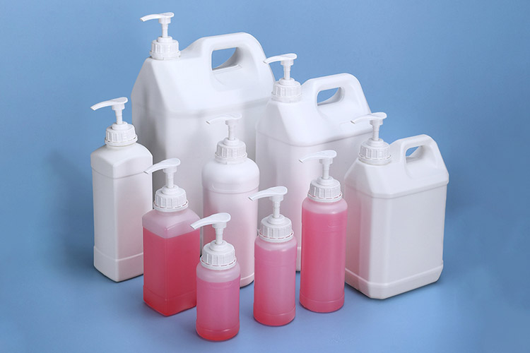 manufacturing-process-of-plastic-bottles