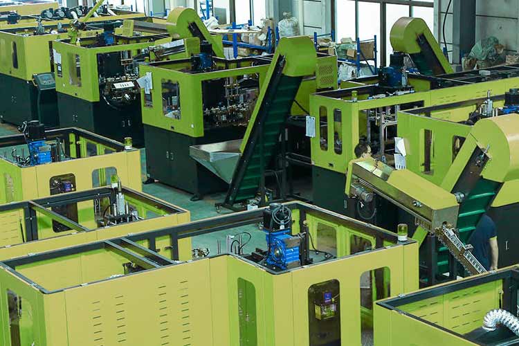 plastic-bottle-making-plant