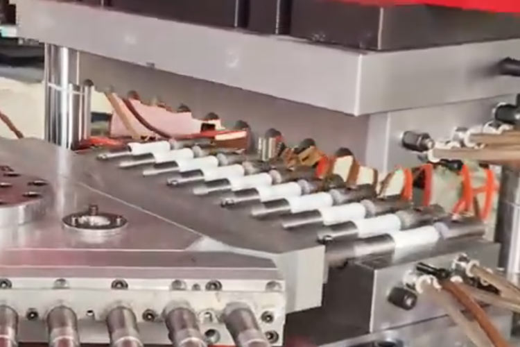 plastic-water-bottle-manufacturing-machine
